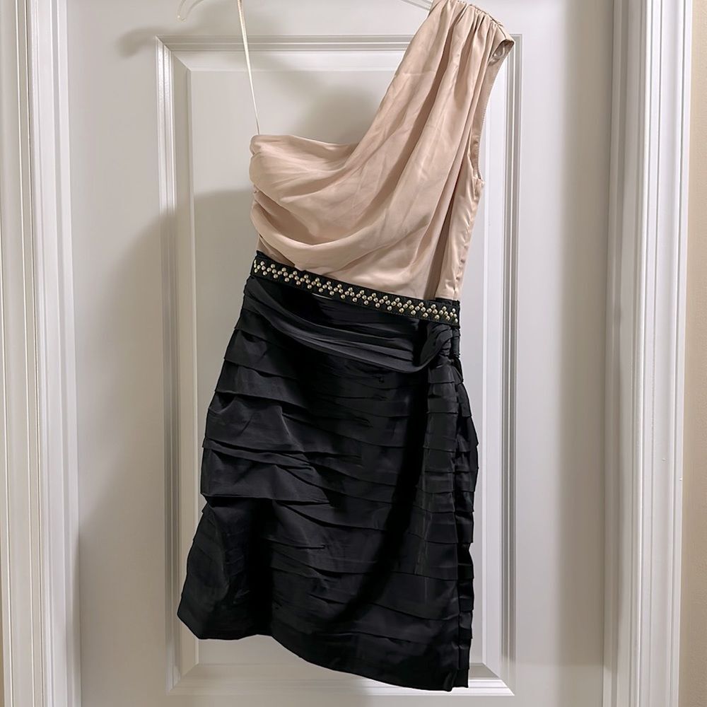 Women’s Express One Shoulder Dress - Size 4